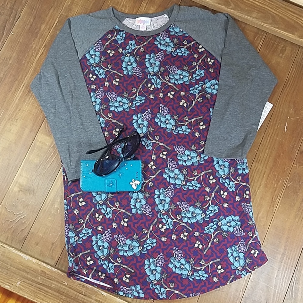 Lularoe Randy Floral T-shirt Size S